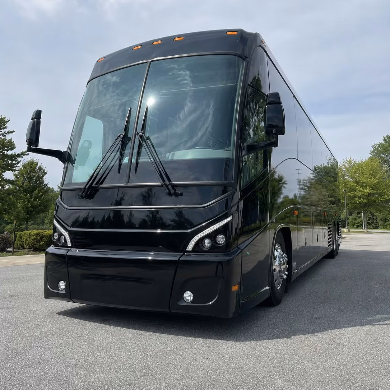 bus rentals for new rochelle concerts music festival